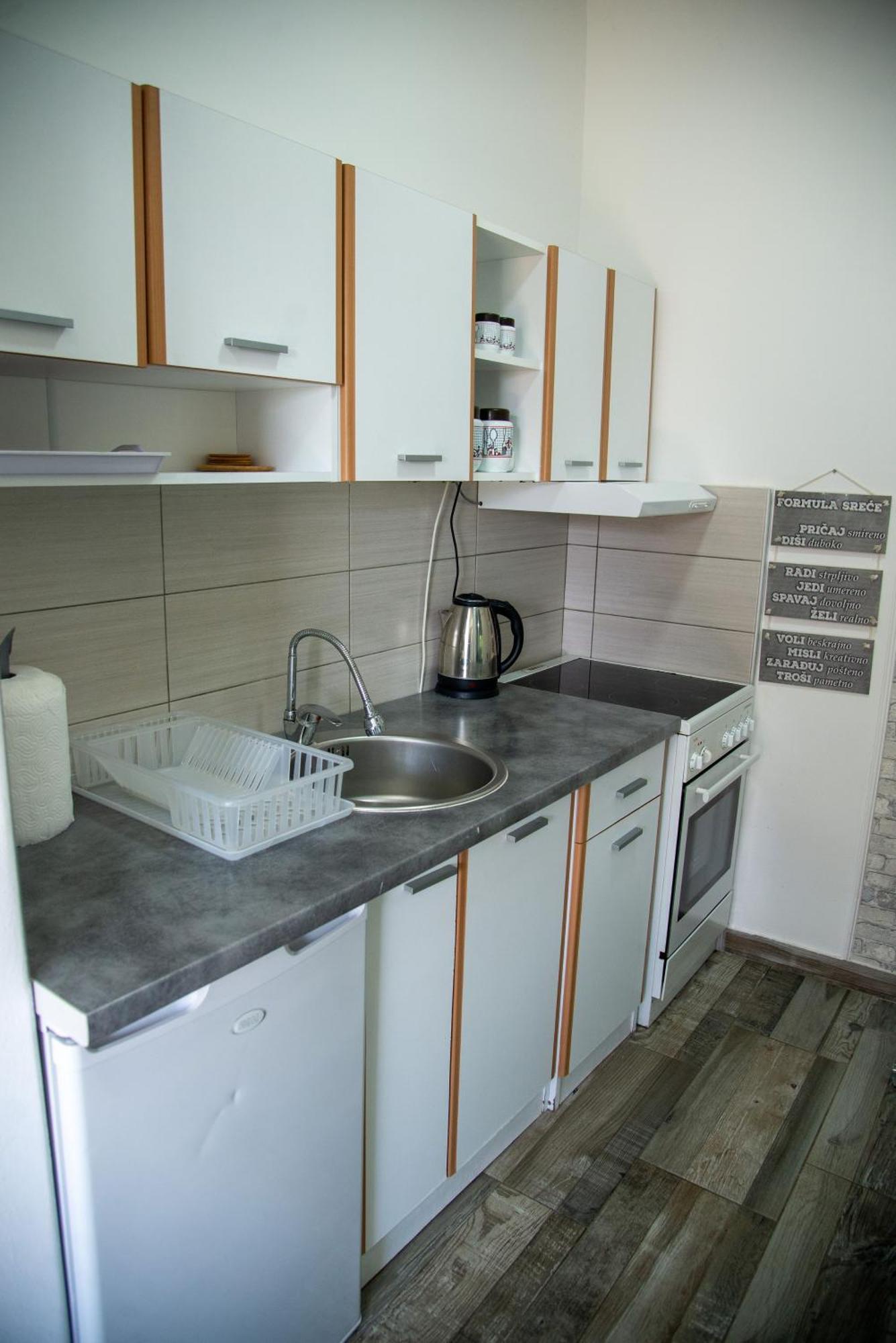 Apartmani Maslacak Vrdnik Eksteriør billede